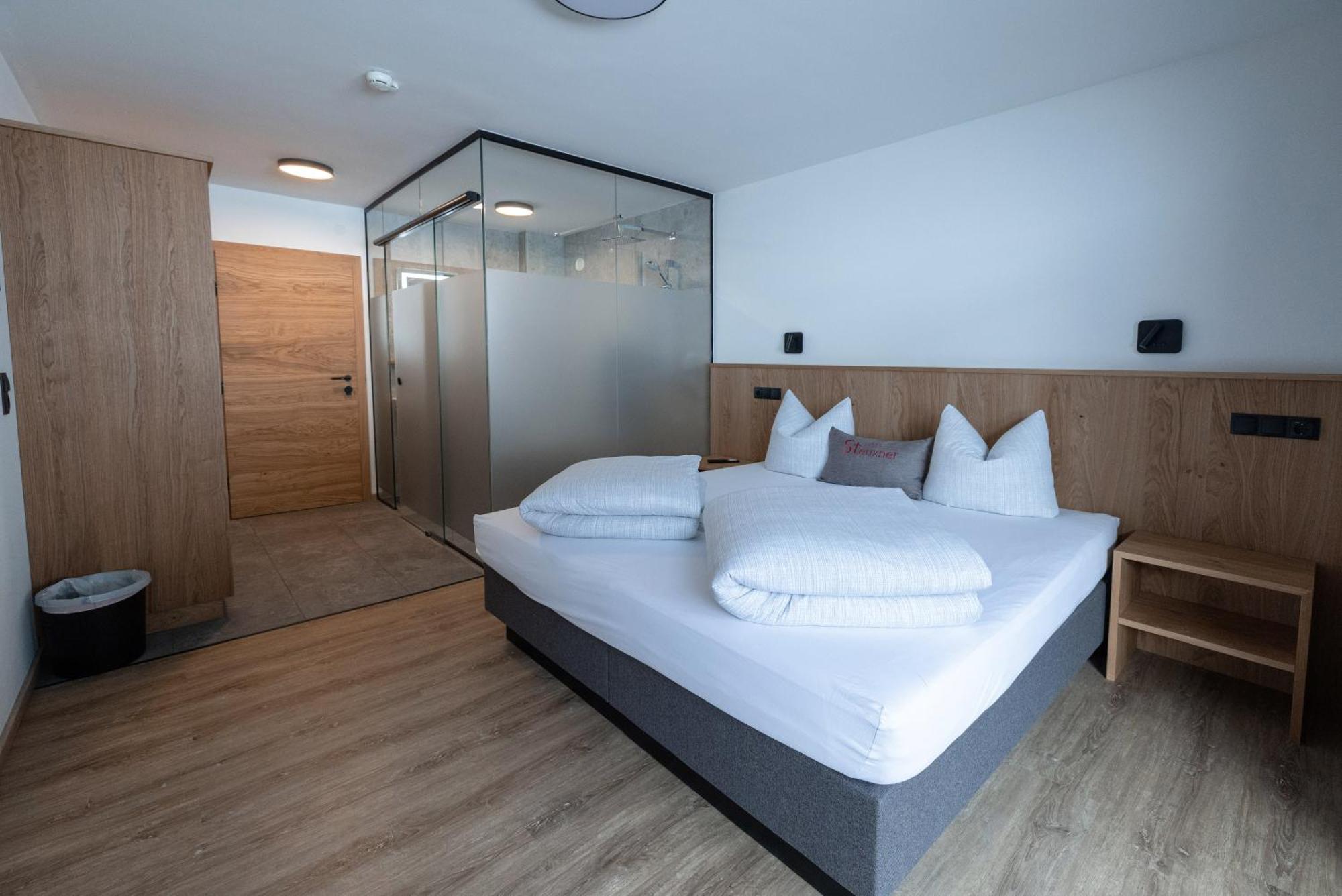 Hotel Steuxner Neustift im Stubaital Exteriör bild